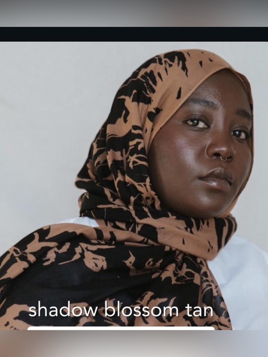Accessories - Tan Shadow Blossom Vela